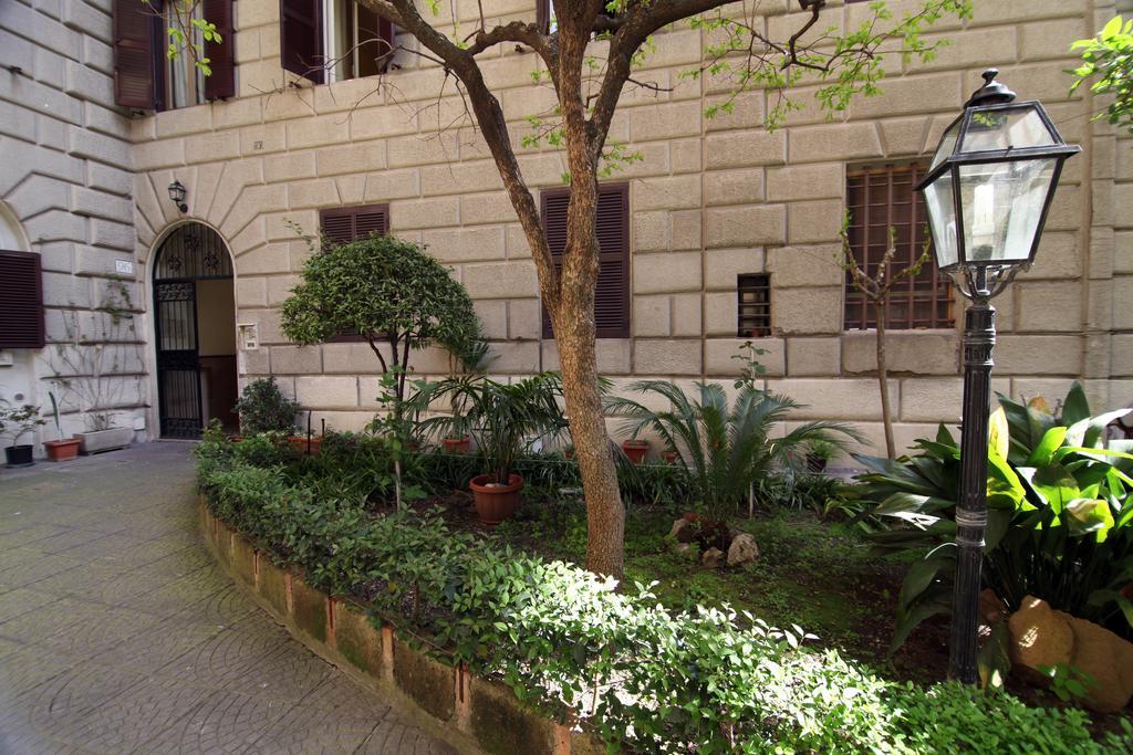 Bed and Breakfast Elegance Rom Exterior foto