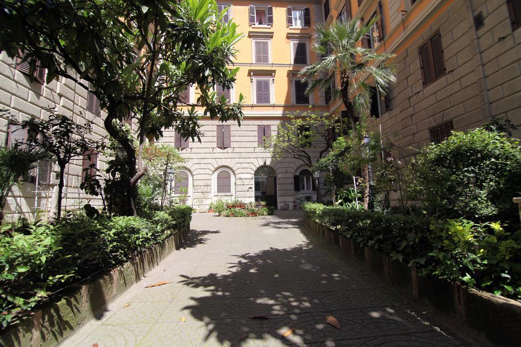 Bed and Breakfast Elegance Rom Exterior foto
